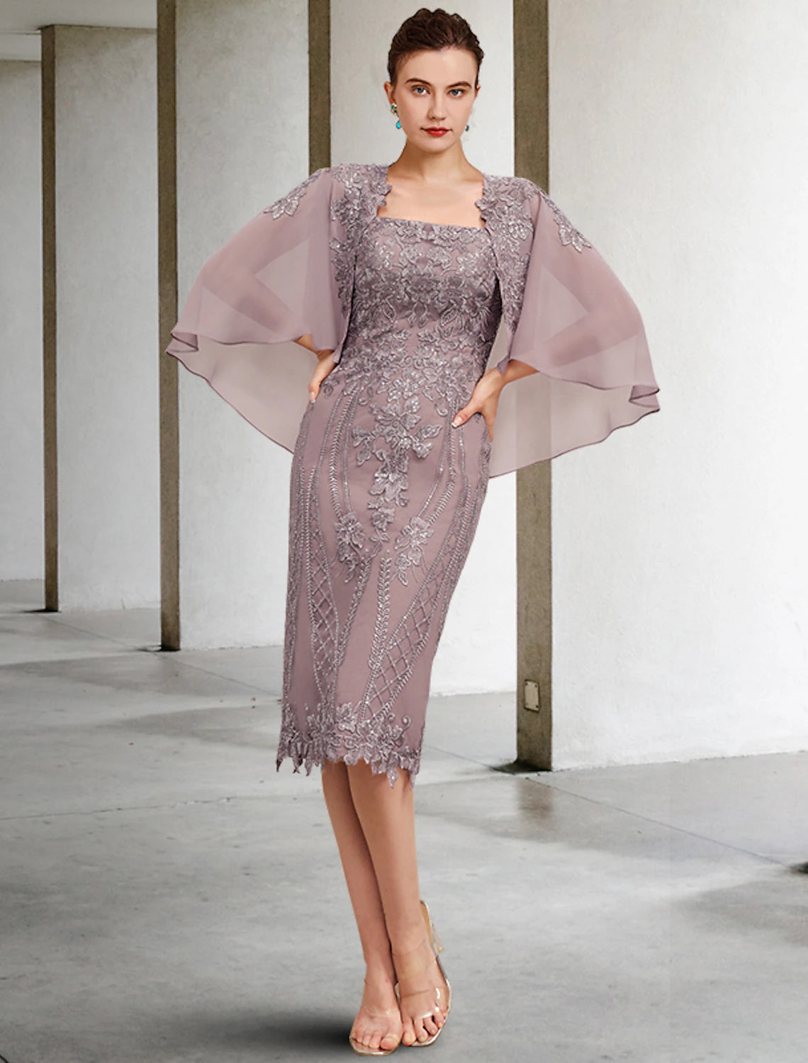 Abito da madre della sposa a tubino/colonna, elegante, vintage, con scollo quadrato, lunghezza al ginocchio, in chiffon, pizzo, senza maniche, con applicazioni