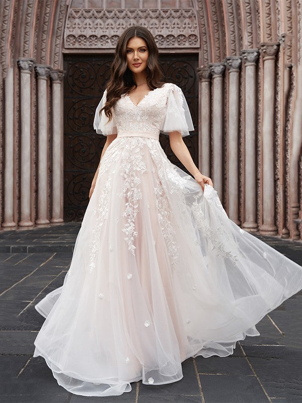 Vestido de novia corte A/princesa con apliques de tul, escote en V, mangas 1/2 y cola corte