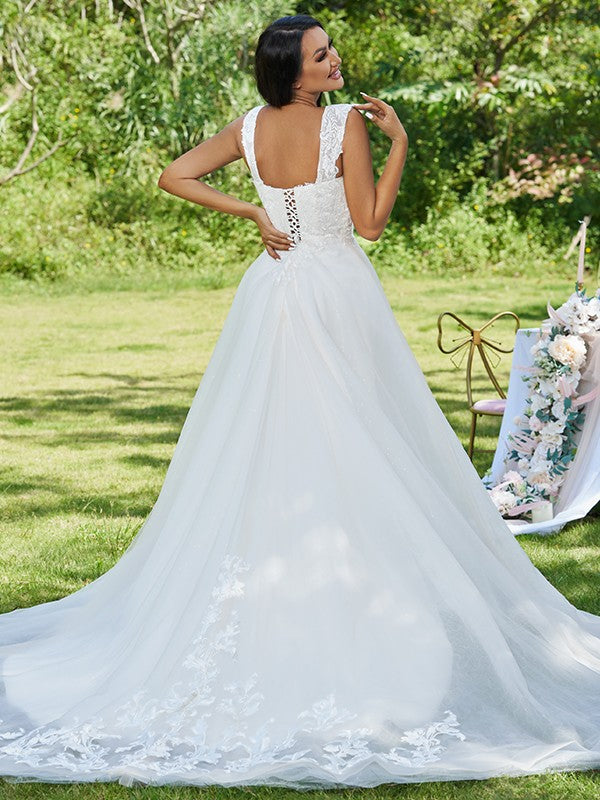 Vestidos de novia de corte A/princesa con apliques de encaje, escote corazón, sin mangas y cola larga