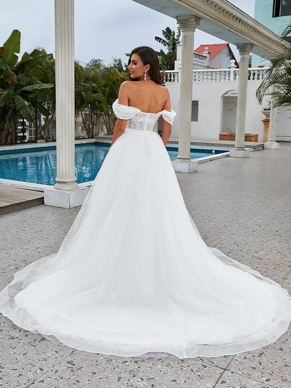 Vestidos de novia de corte A/princesa con apliques de encaje, hombros descubiertos, sin mangas y cola larga