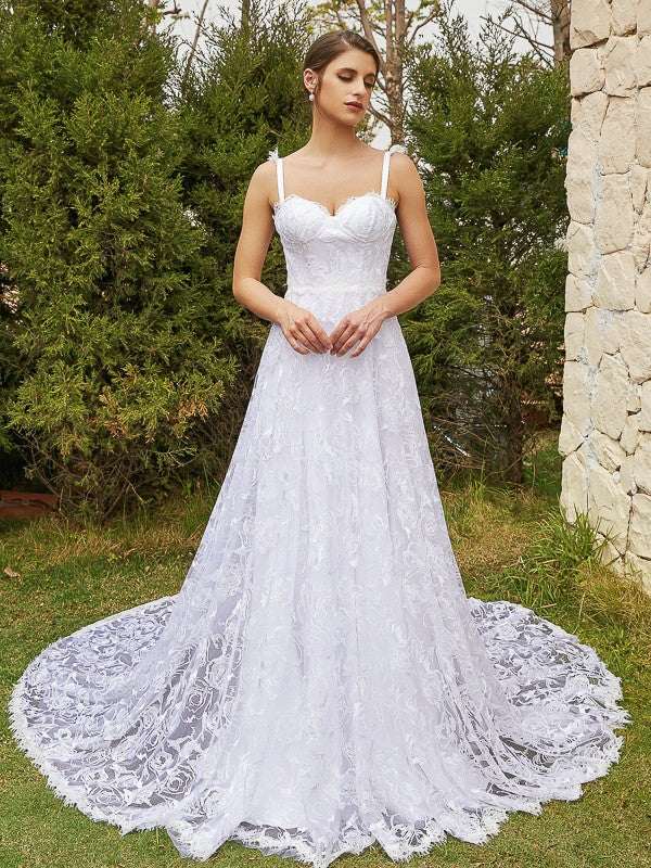 Vestidos de novia de corte A/princesa con encaje, tirantes finos, sin mangas y cola capilla