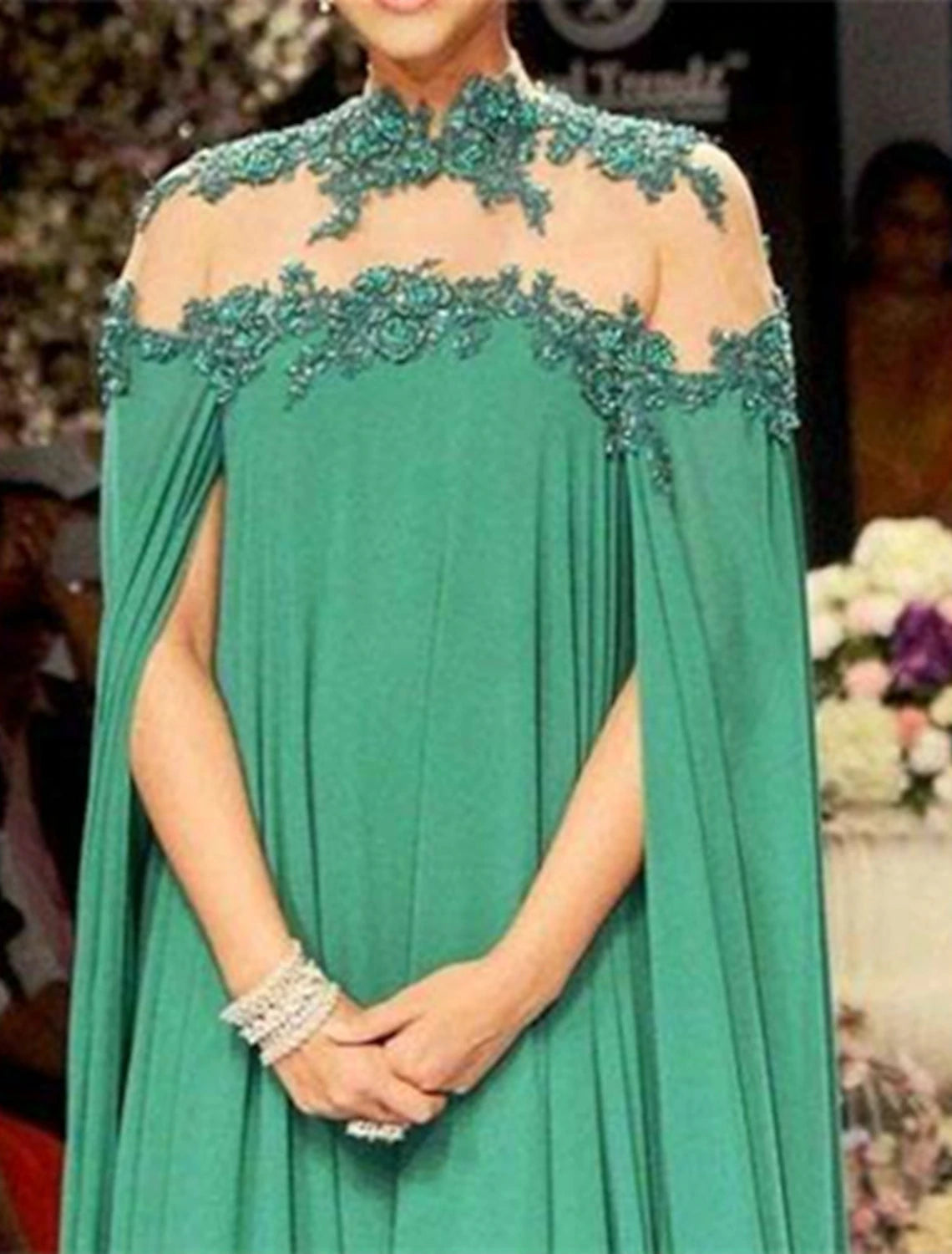 Abito da sera a trapezio, elegante, formale, da invitato a nozze, rosso e verde, lungo fino al pavimento, senza maniche, collo alto, autunnale, da invitato a nozze, in chiffon con applicazioni, colore puro