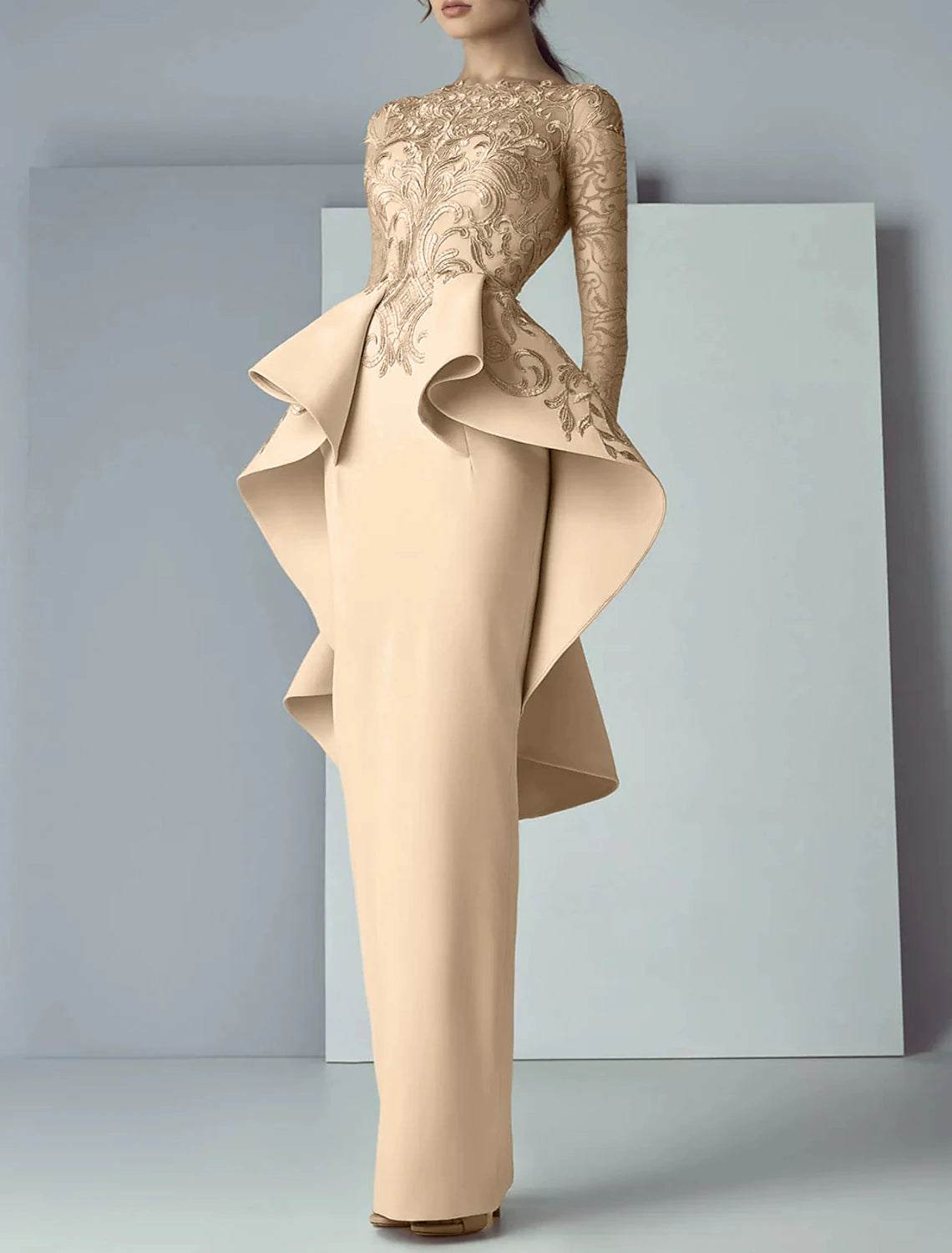 Vestido de madre de la novia con corte tubo/columna, elegante, para invitada de boda, formal, fiesta, escote redondo, largo hasta el suelo, tela de encaje, manga larga con volantes y apliques.