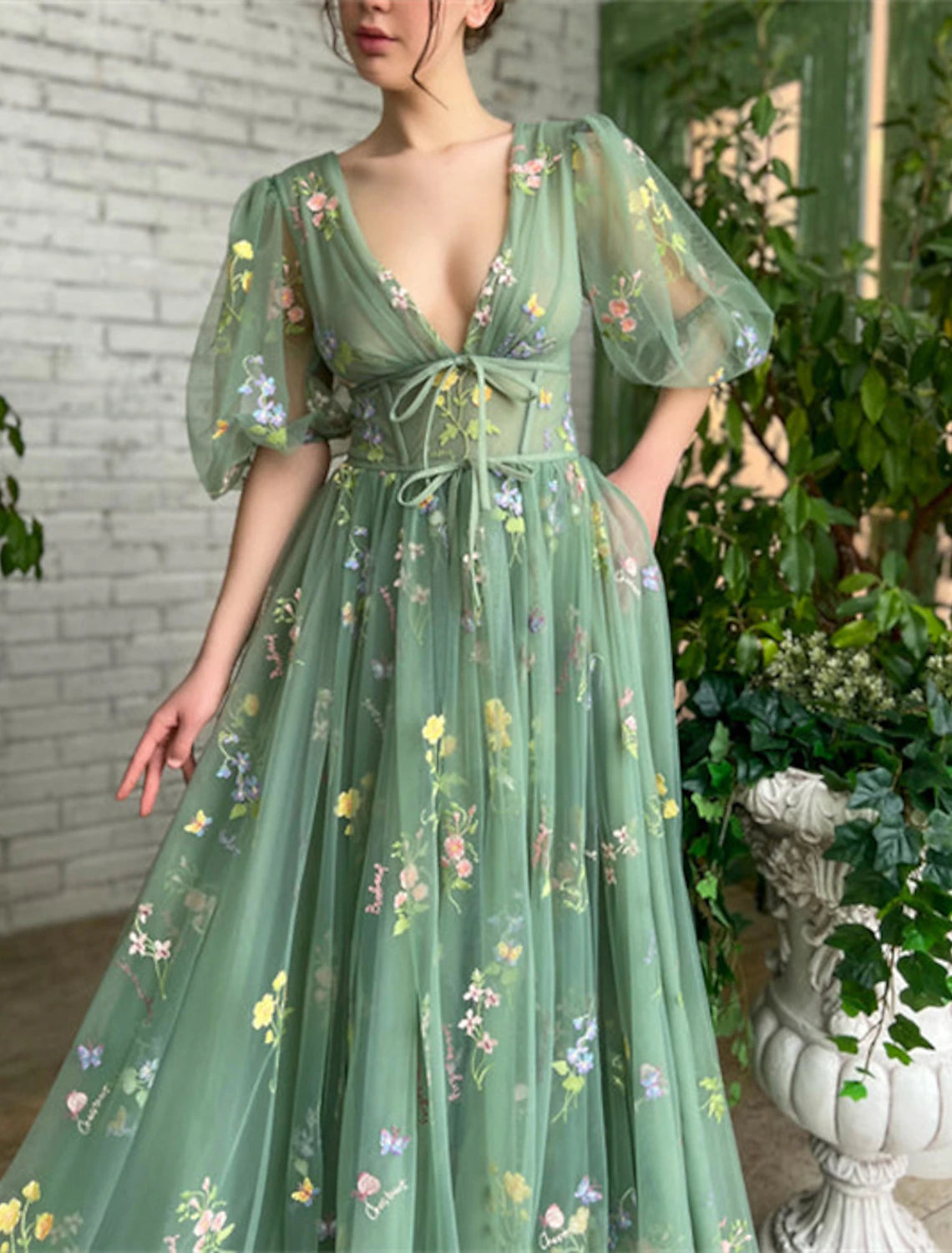 Vestidos de fiesta de corte A, elegantes, para invitados de boda, fiesta de bodas, largo hasta el suelo, manga corta, escote en V, encaje con apliques y tiras.