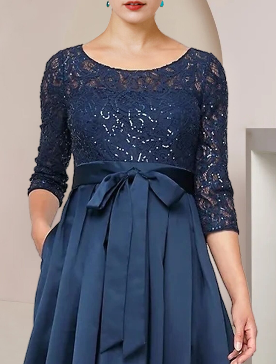 Vestido de madre de la novia de corte A para invitada de boda, elegante, alto bajo, escote redondo, asimétrico, largo hasta la rodilla, encaje, tafetán, manga 3/4 con lazo(s), pliegues