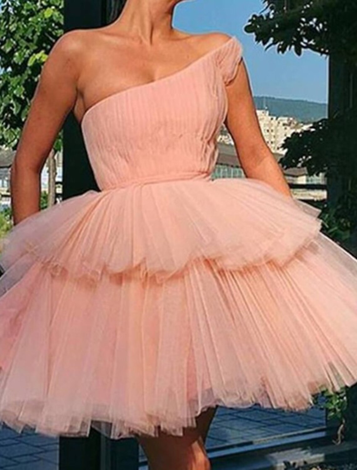 Abiti da ballo a trapezio, abito plissettato a strati, abito da cocktail di laurea, corto/mini, senza maniche, monospalla, abito rosa in tulle con volant