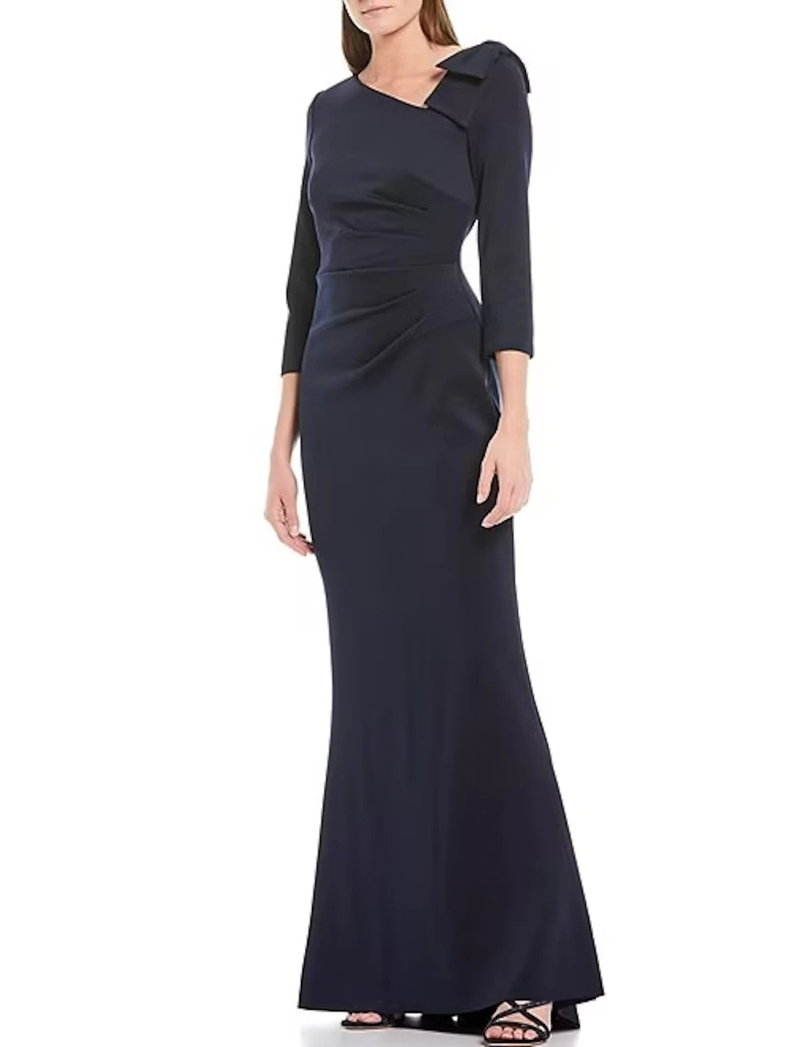 Vestido de noche elegante de sirena/trompeta, largo hasta la rodilla, manga 3/4, escote en V, tela con flores en los hombros.