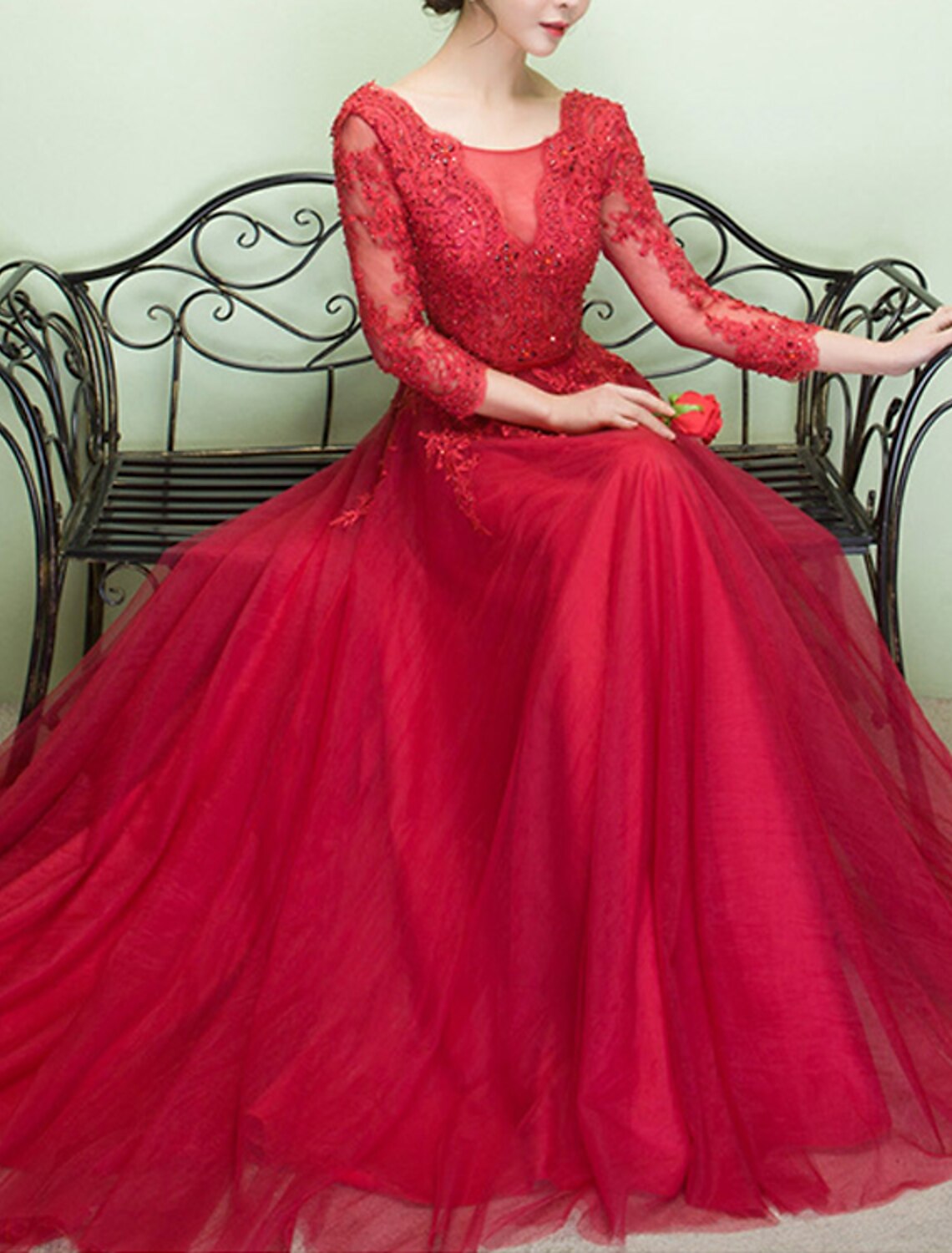 Abito da sera a trapezio, abito da festa, abito lussuoso, abito da cerimonia ...