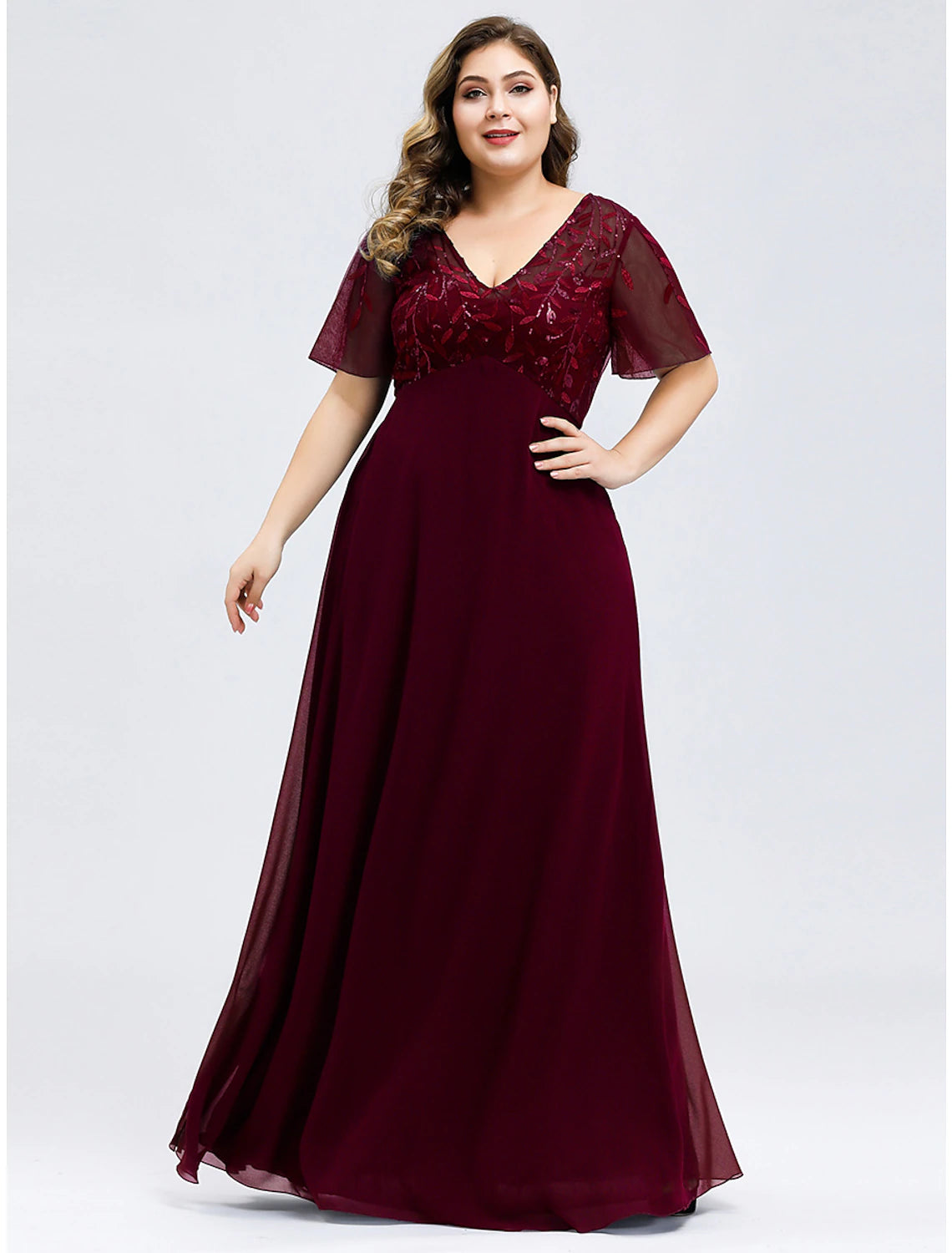 Abiti da sposa a trapezio, eleganti, autunnali, lunghi fino al pavimento, a maniche corte, con scollo a V, in tulle con applicazioni di paillettes