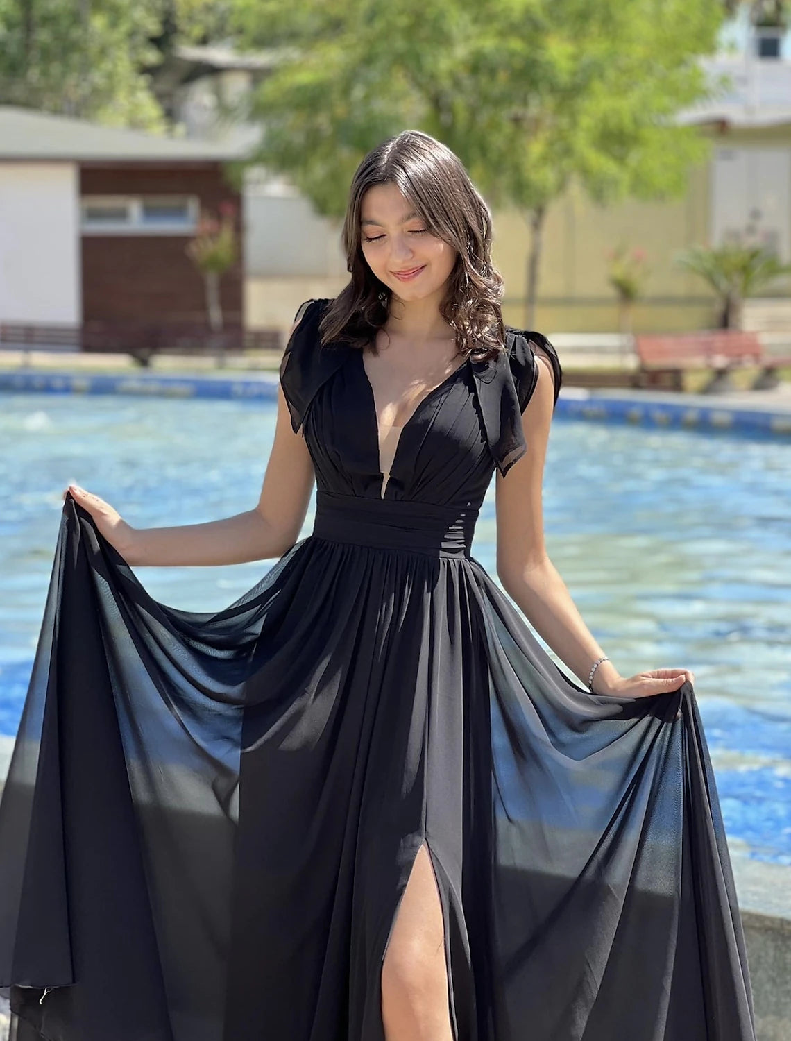 Abiti da ballo a trapezio, eleganti, formali, lunghi fino al pavimento, senza maniche, scollo a V, in chiffon con spalline