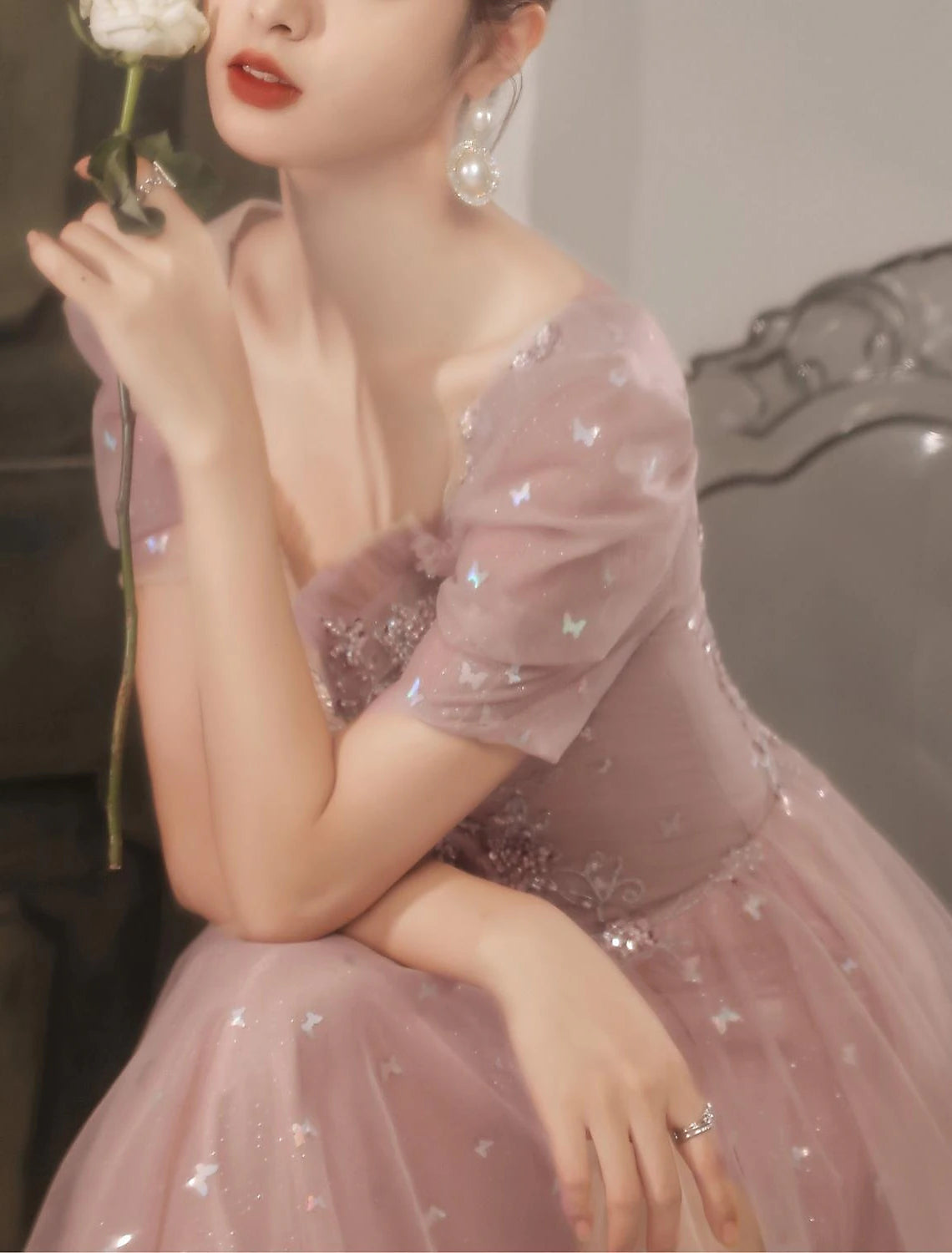 Abiti da ballo a trapezio, eleganti, da invitata a nozze, lunghi fino al pavimento, con scollo a cuore, in raso, con scollo a V e applicazioni di perline, 2025