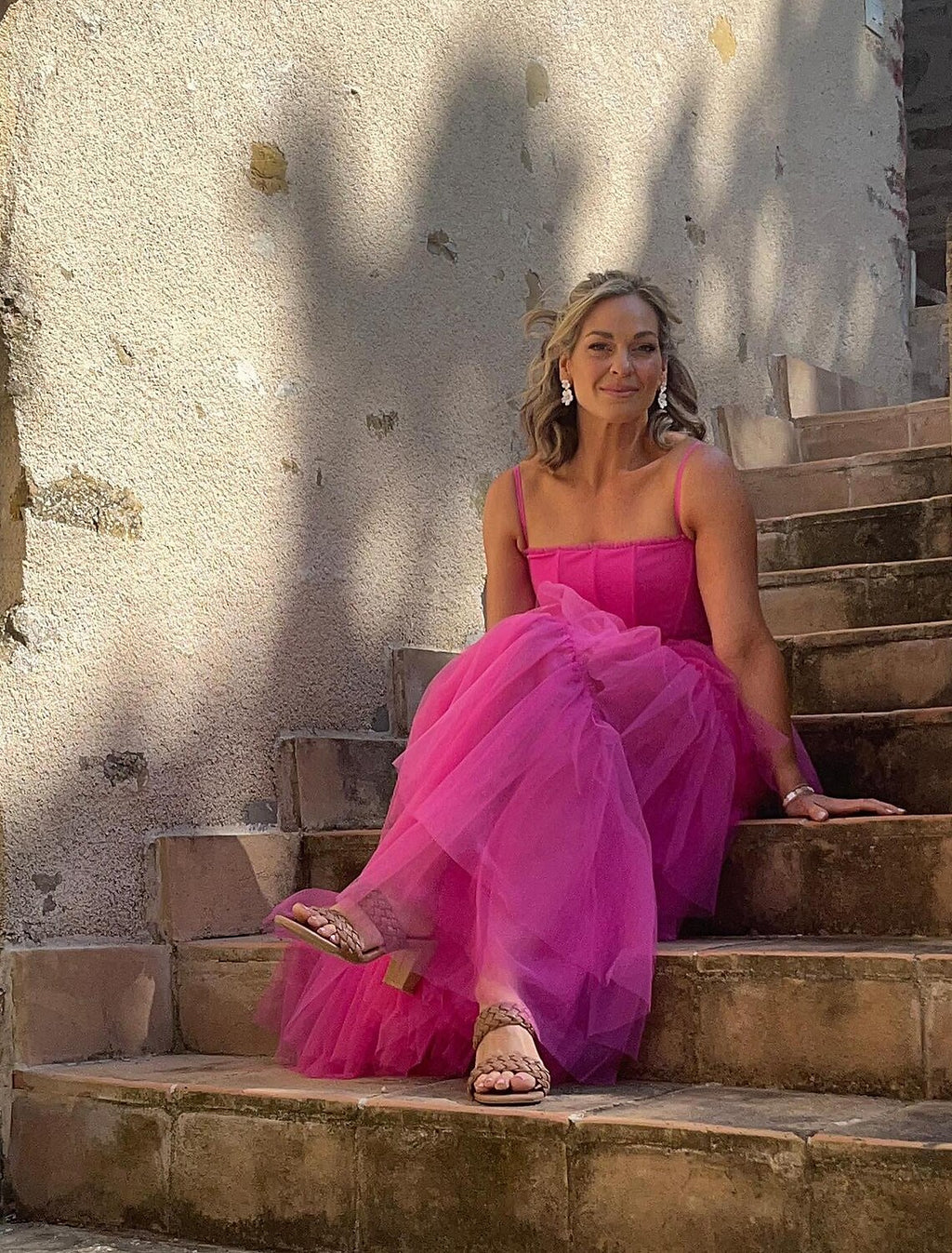 Black Tiered Tulle Floor-Length Evening Dress with Straight Neck