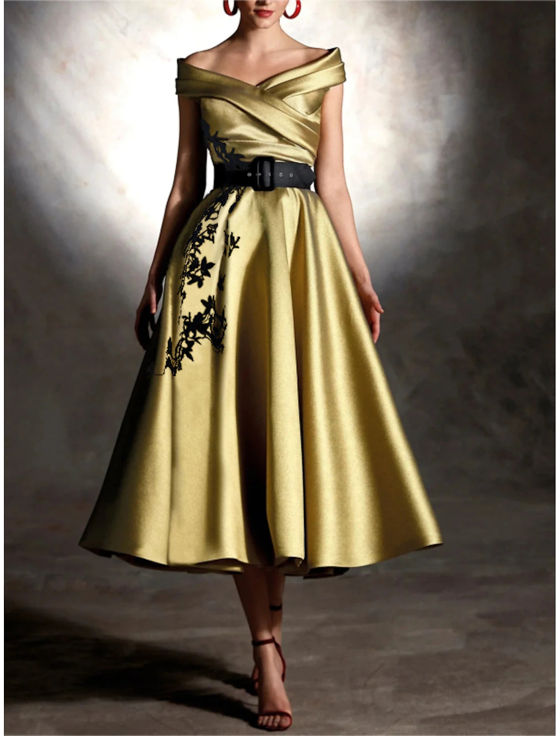 A-Line Cocktail Champagne Gold Dresses Vintage Dress Formal Wedding Guest Tea Length Sleeveless Off Shoulder Satin with Pleats Appliques 2025