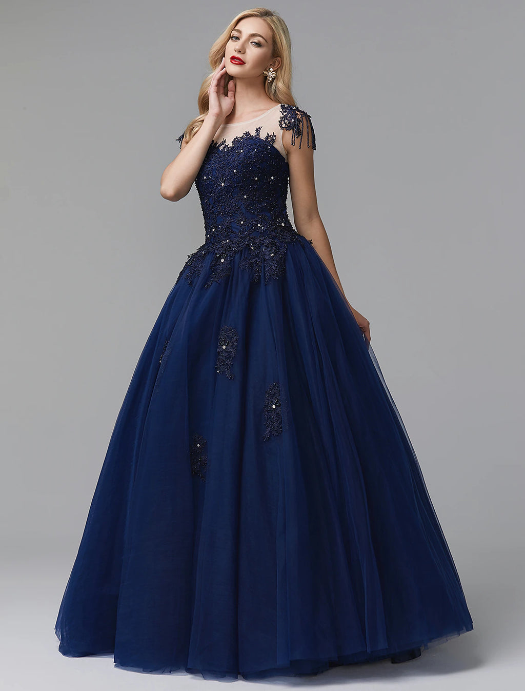 Abiti da ballo con abito da ballo scintillante, abito da quinceanera, strascico a cappella, maniche lunghe, spalle scoperte, raso con applicazioni di perline