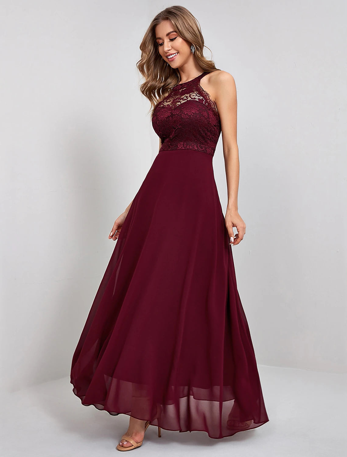 Abito da sera formale elegante in stile vintage a trapezio, senza maniche, lunghezza alla caviglia, in nylon con inserti in pizzo e cuciture in tinta unita