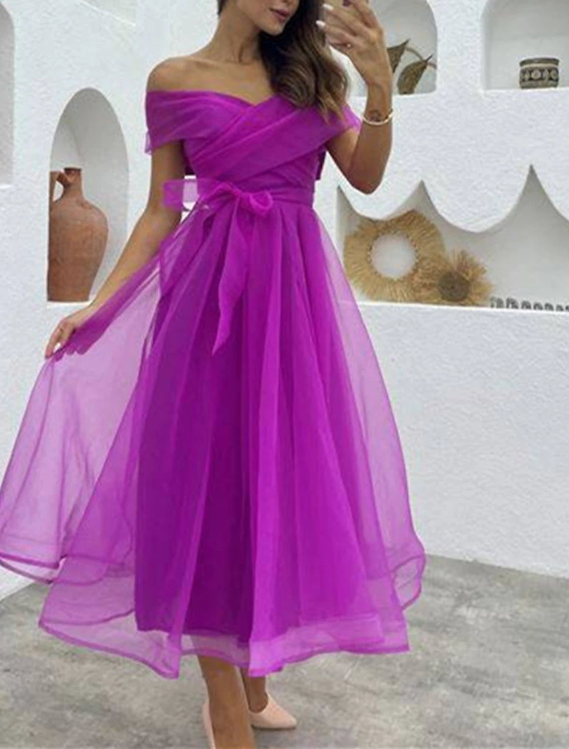Green Tulle A-Line Tea-Length Bridesmaid Dress