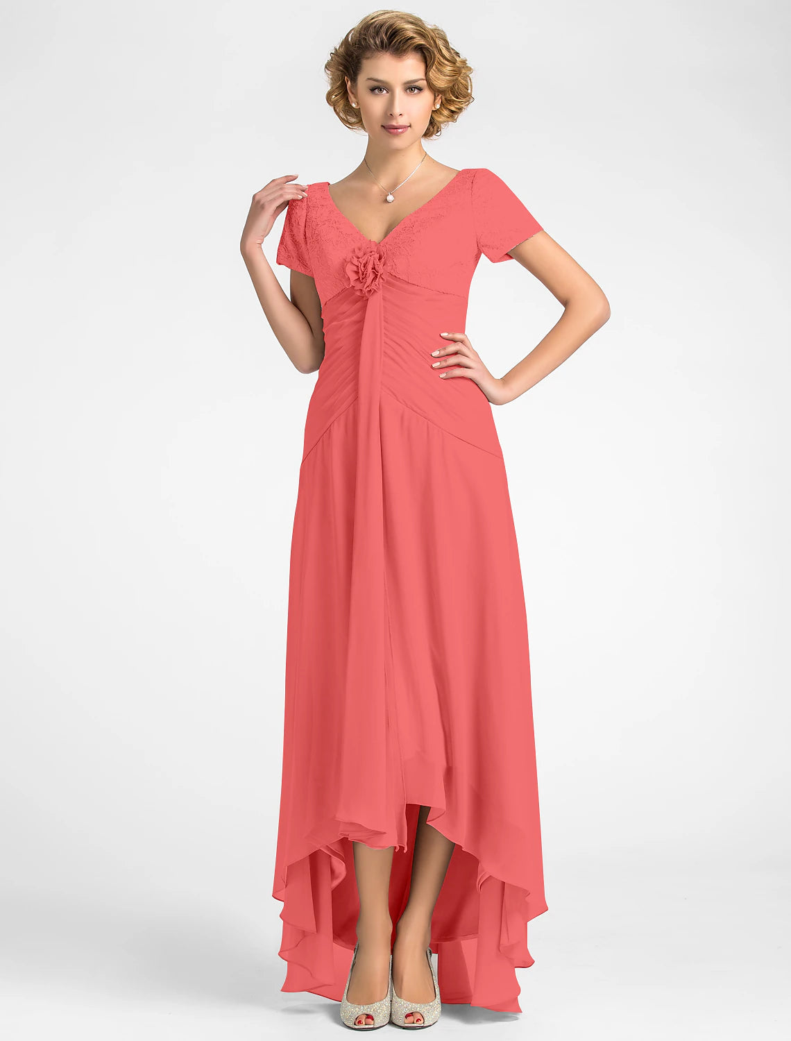 Abito da madre della sposa a trapezio con scollo a V asimmetrico, in chiffon, a maniche corte, con pieghe e fiori