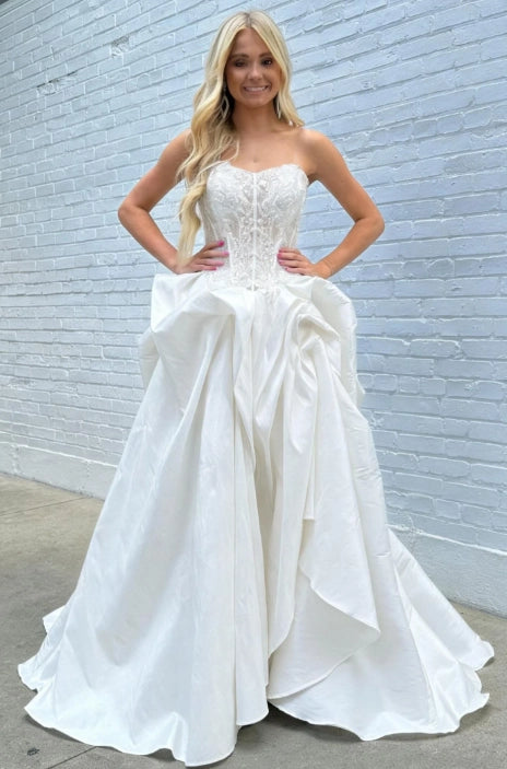 Ivory Taffeta and Lace Ball Gown Sweetheart Zipper Back Floor Length Dress Front View - Jimiss