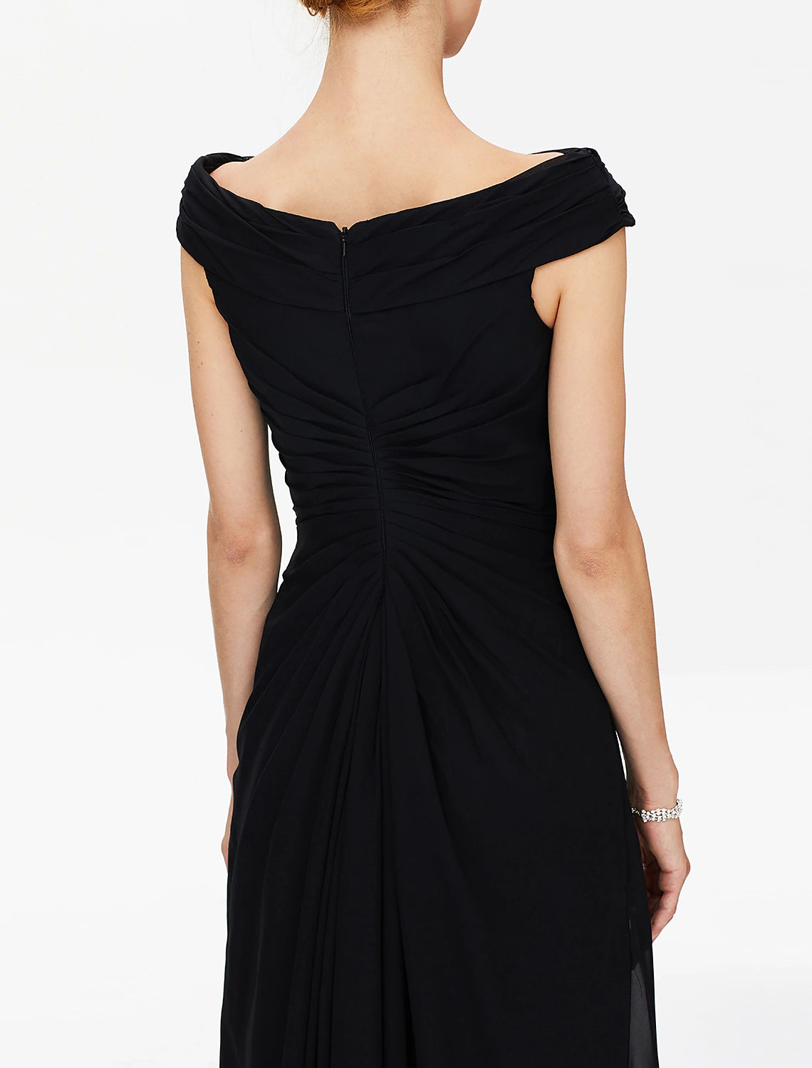 Vestido de madre de la novia con corte tubo/columna, hombros descubiertos, largo hasta el suelo, gasa, manga corta, sin mangas, con pliegues y abertura frontal