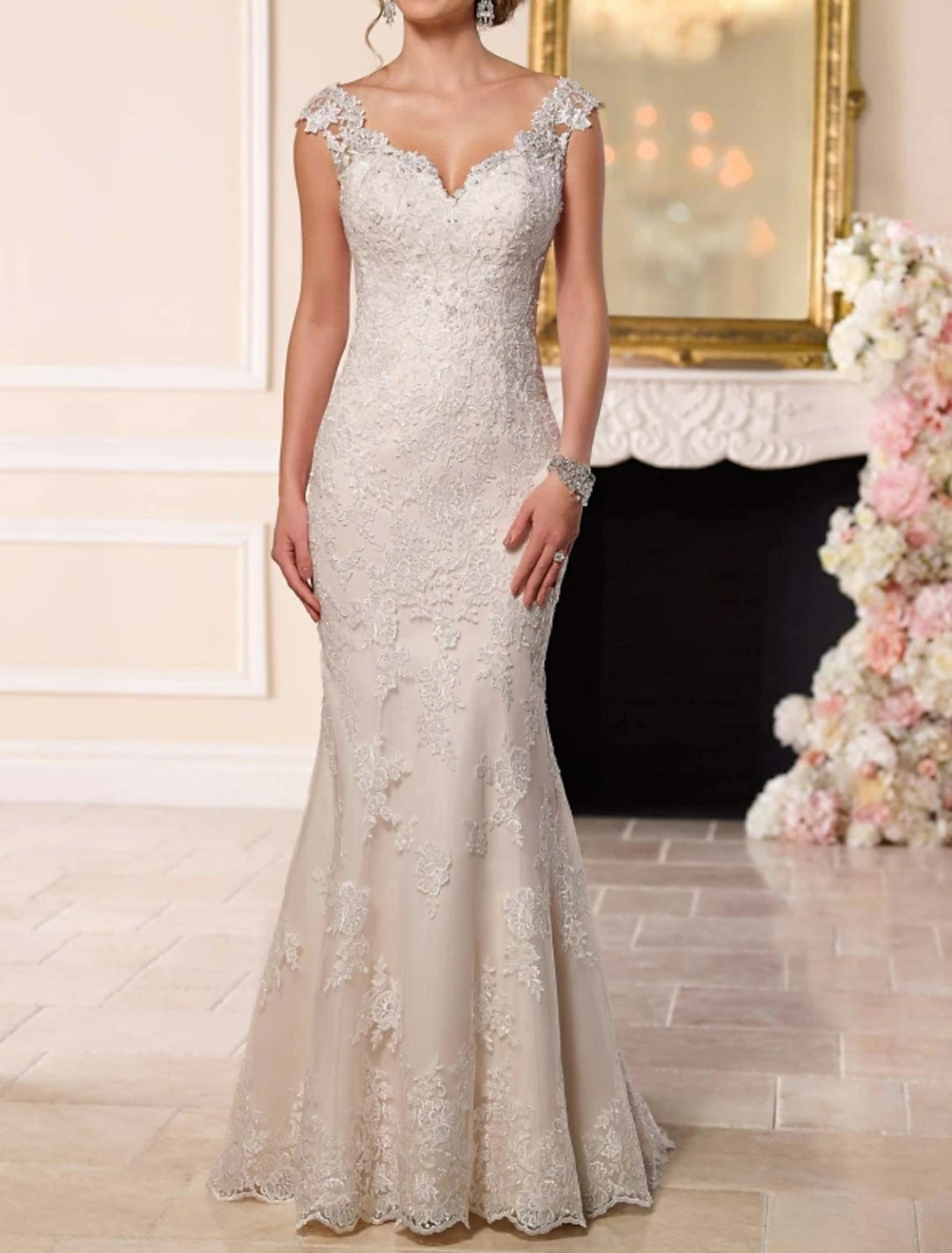 Ivory Lace Mermaid Sweetheart Wedding Dress with Train