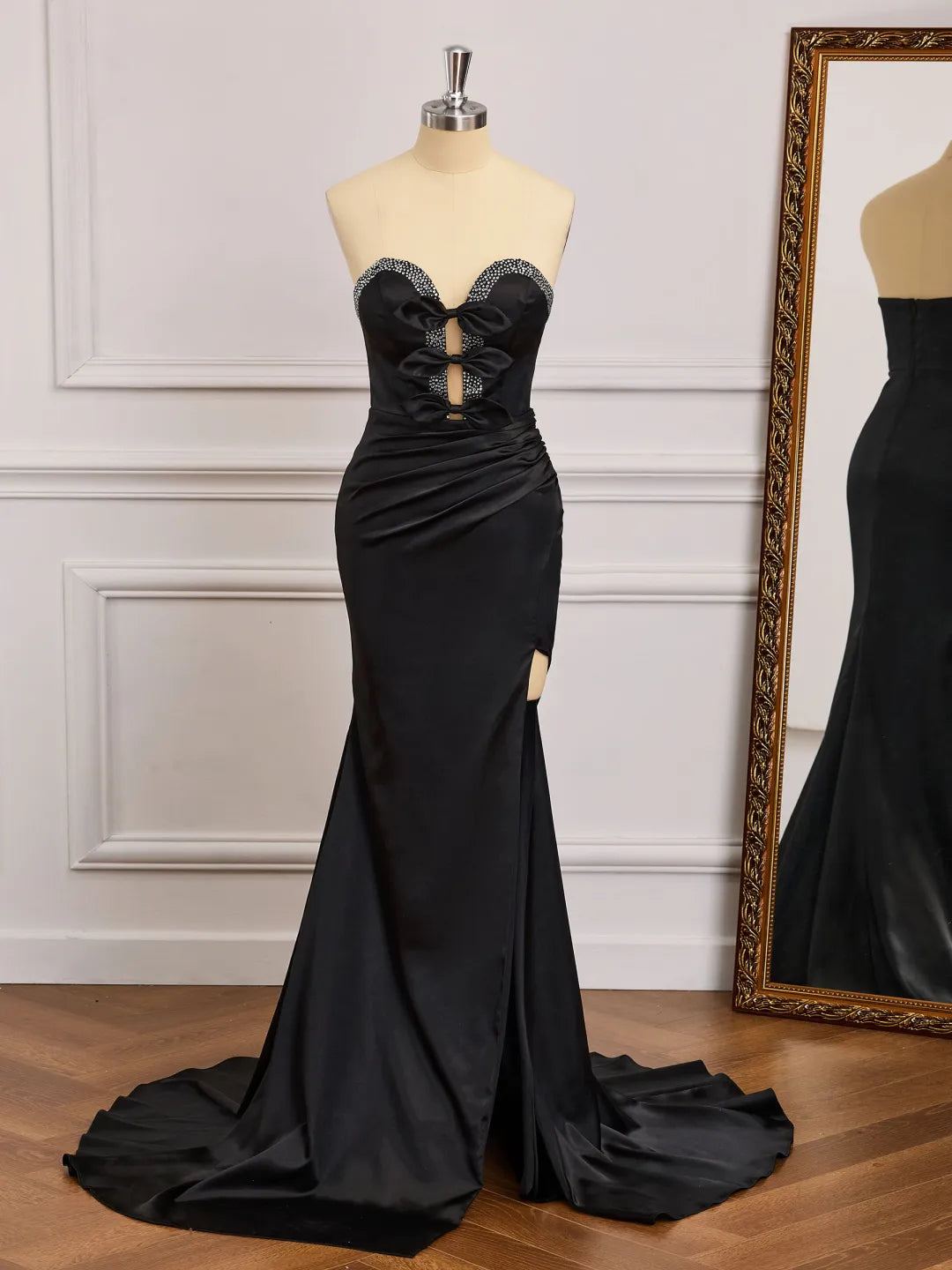 Elegant Mermaid Strapless Sweetheart Sleeveless Zipper Back Train Prom Gown