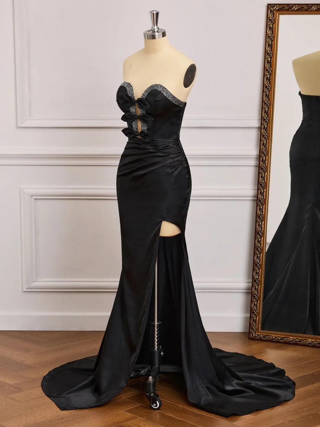 Elegant Mermaid Strapless Sweetheart Sleeveless Zipper Back Train Prom Gown