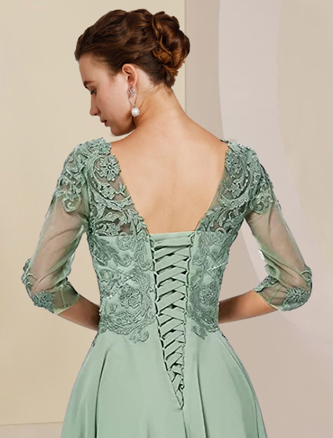 Vestido de dos piezas de corte A para madre de la novia, elegante, formal, para invitada de boda, escote alto bajo, asimétrico, largo hasta la rodilla, de gasa, con encaje, media manga, cruzado, con apliques de cuentas.