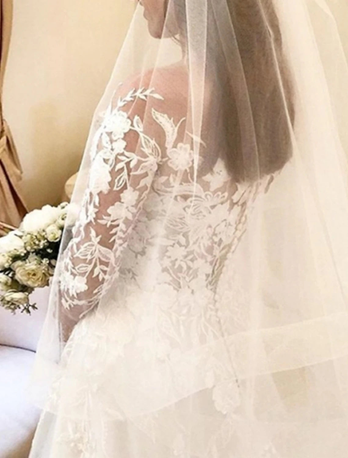 Vestidos de novia formales vintage, vestido de baile, hombros descubiertos, manga larga, cola capilla, vestidos de novia de encaje con botones y apliques