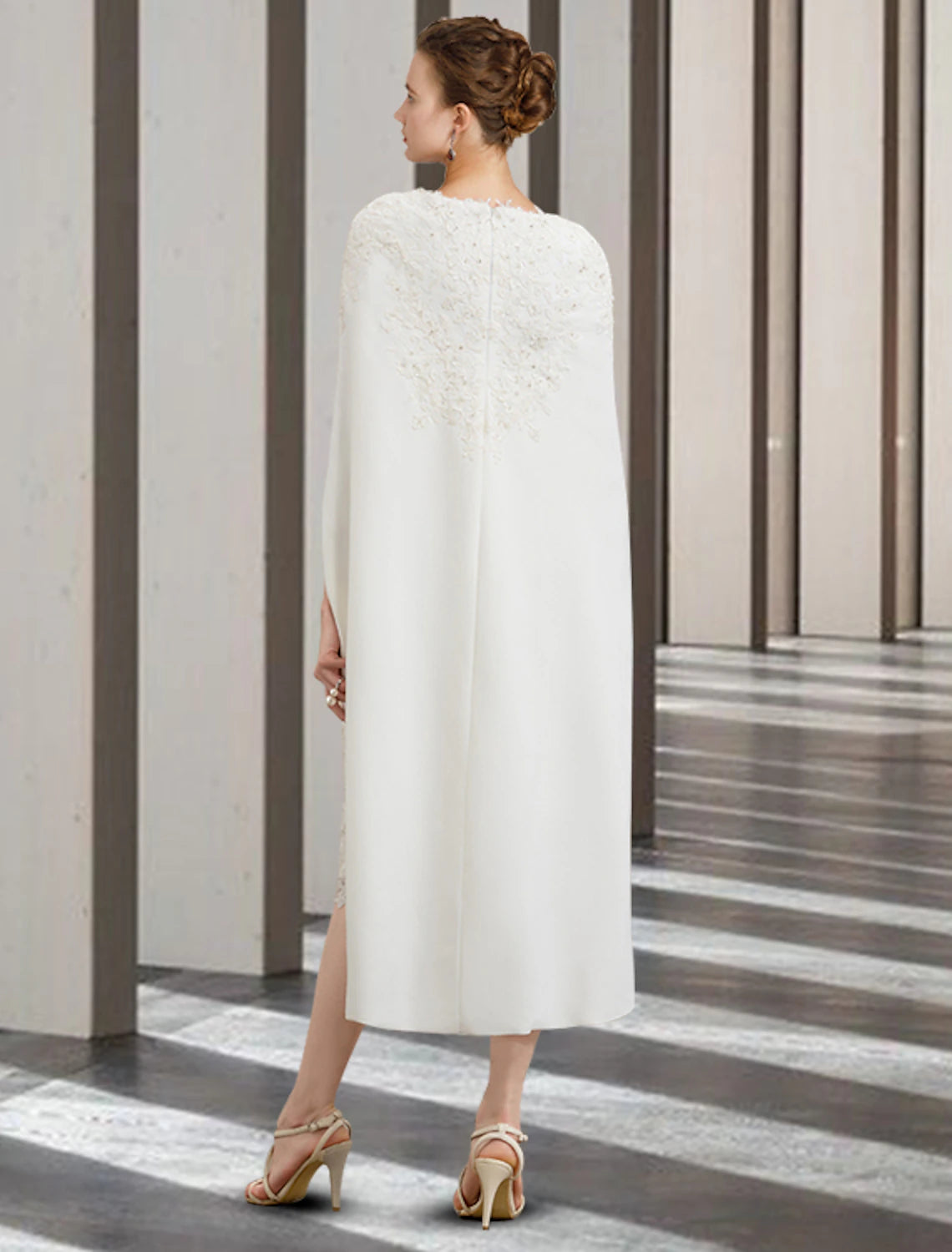 Vestido de dos piezas para madre de la novia, estilo tubo/columna, para invitada de boda, iglesia, elegante, cuello joya, largo hasta la rodilla, de gasa, encaje, sin mangas, con apliques de cuentas, otoño
