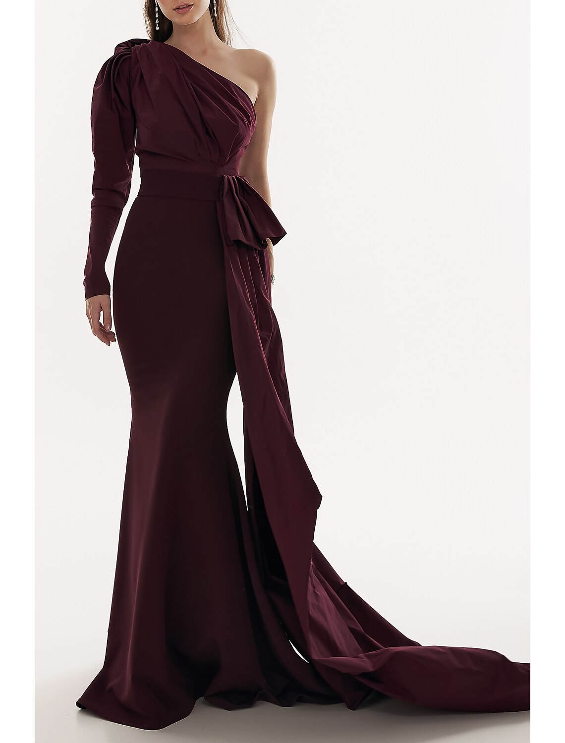 Vestido de noche elegante de sirena/trompeta, vestido formal de otoño, cola de corte, manga larga, un hombro, tela con pliegues