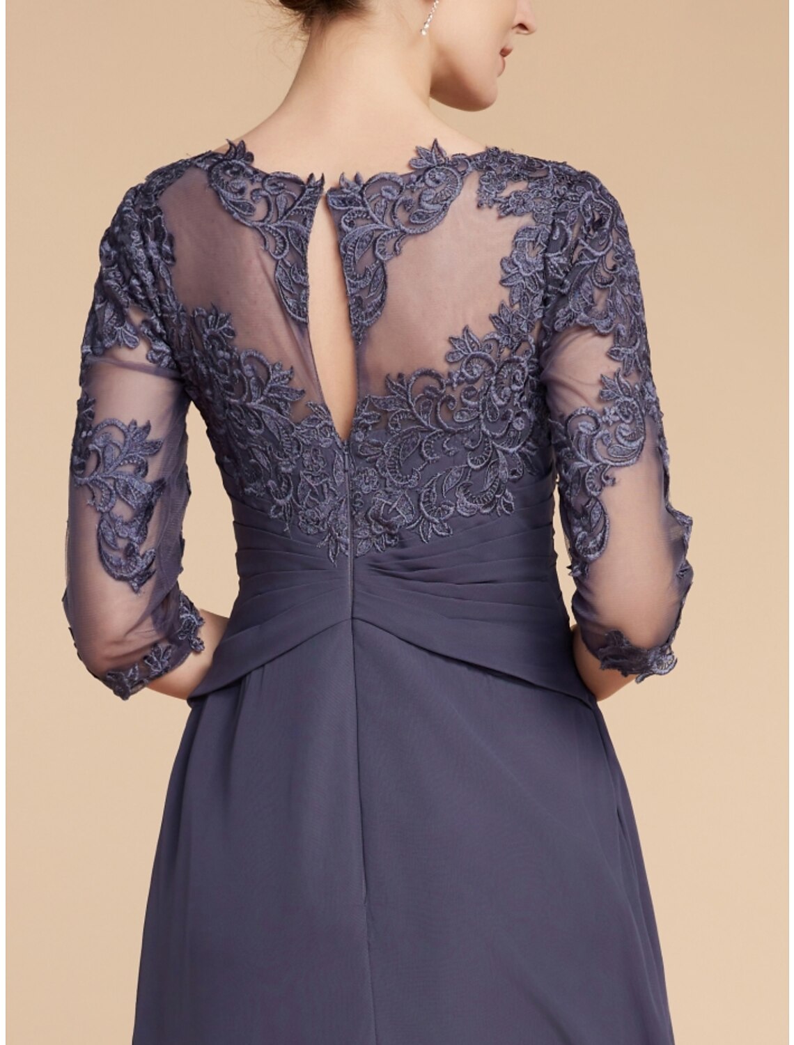 Abito da cerimonia per la madre della sposa, a trapezio, elegante, con scollo a barchetta, lunghezza alla caviglia, in chiffon e pizzo, manica a 3/4, con arricciature, tinta unita