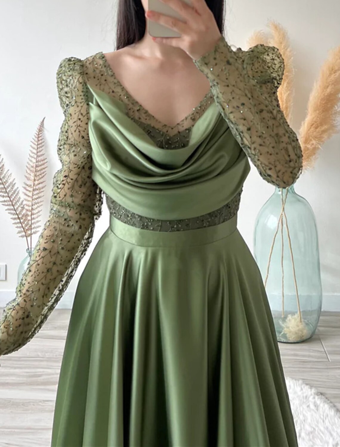 Vestido de noche elegante, vestido navideño rojo y verde, vestido formal de cumpleaños, cola de corte, manga larga, cuello en V, charmeuse con empalme fruncido 2025