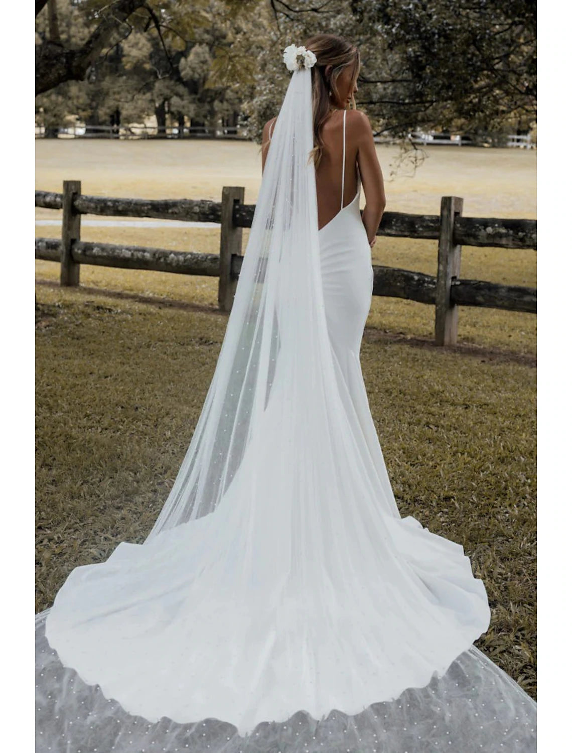 Ivory Satin Sheath/column Floor-Length Evening Dress with V-Neck and Low Back