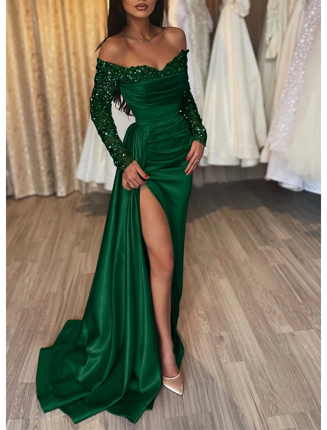 Vestido de noche negro de sirena, vestido brillante y resplandeciente, vestido formal para boda, fiesta, corte de cola, manga larga, hombros descubiertos, recepción de boda de otoño, satén con abertura de lentejuelas fruncidas