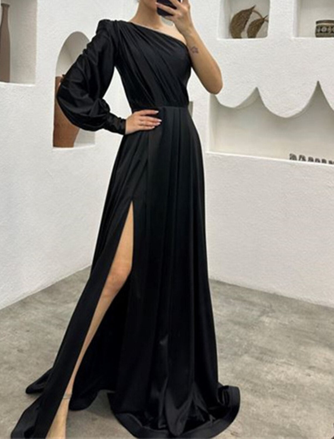 Abito da sera a trapezio, elegante, da ricevimento di nozze, con strascico a ruota, manica lunga, monospalla, in charmeuse con spacco arricciato