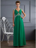 Abito da sera a trapezio, scintillante e brillante, lungo fino al pavimento, senza maniche, scollo a V, in chiffon con strass e arricciature