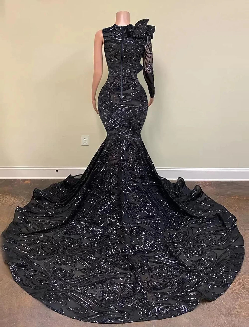Vestido de fiesta de sirena, vestido de noche, vestido brillante y resplandeciente, vestido de compromiso, formal, de noche, cola de corte, manga larga, un hombro, con lentejuelas