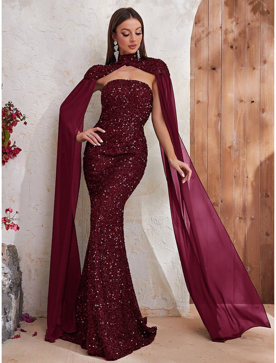 Vestido de noche de sirena/trompeta, sin espalda, formal, para recepción de boda, con cola larga/cepillo, sin mangas, cuello alto, capas con lentejuelas