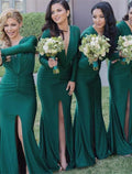 Elegant Emerald Crepe V-Neck Sheath/Column Floor-Length Bridesmaid Dress with Ruched Bodice & High Slit
