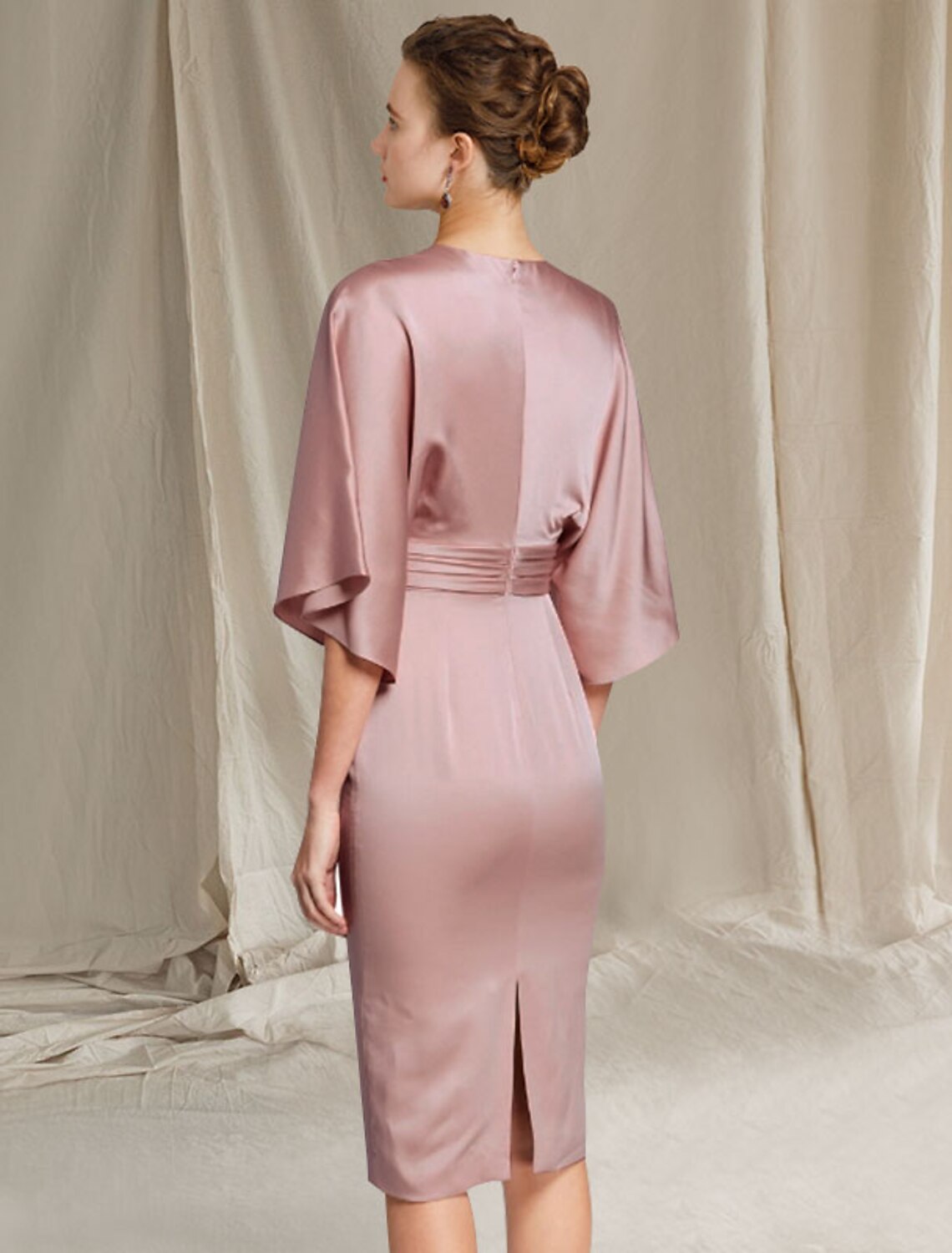 Vestido elegante y sexy para madre de la novia, con escote en V, largo hasta la rodilla, charmeuse, media manga con fruncido frontal dividido, color liso