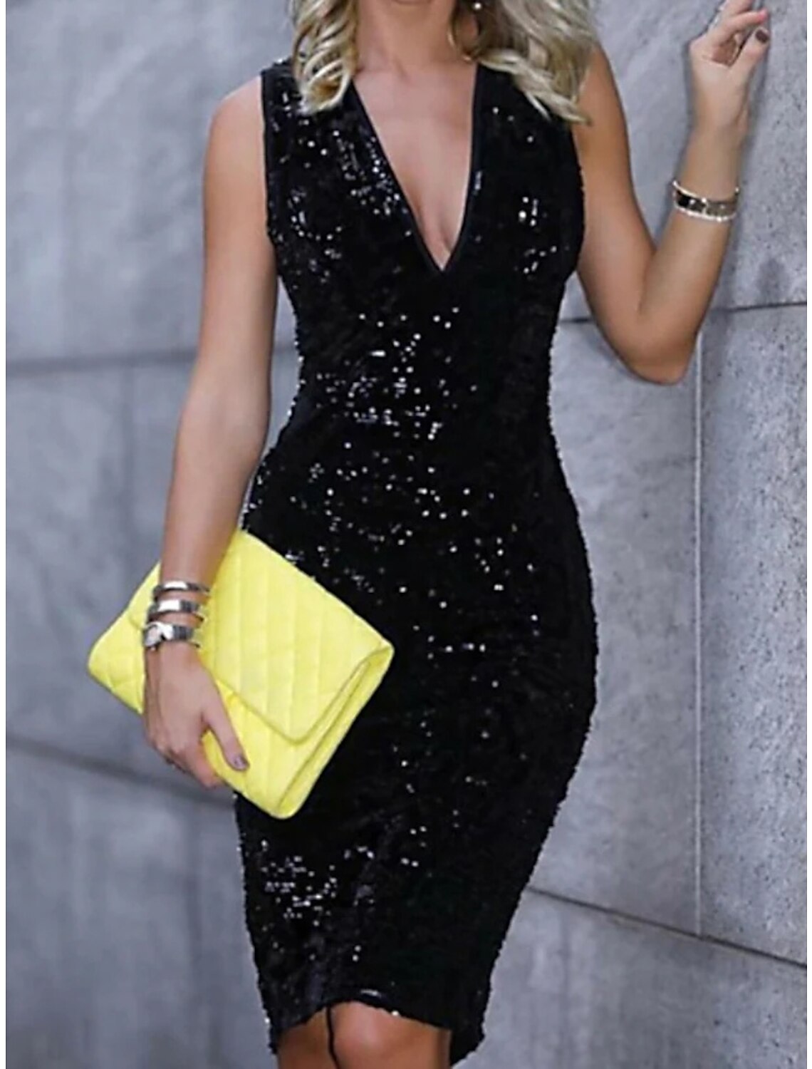 Sheath / Column Wedding Guest Dresses Sparkle & Shine Dress Wedding Party Semi Formal Knee Length Sleeveless V Neck Sequined with Sequin Pure Color