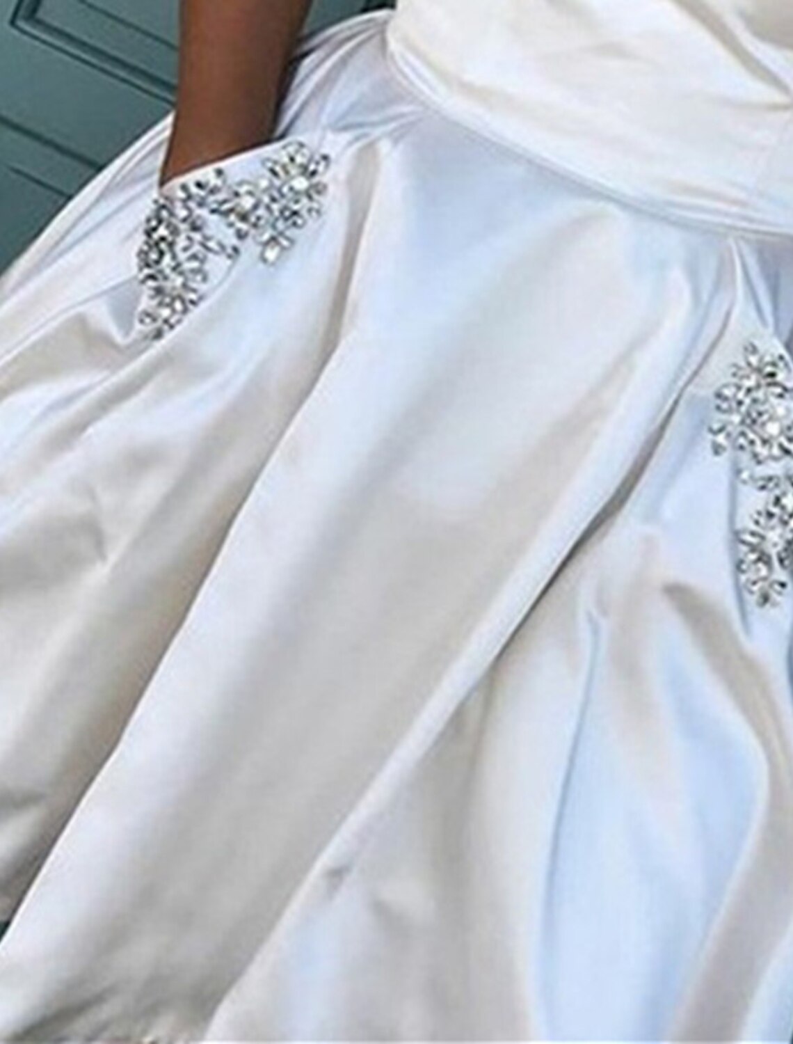 Abiti da ballo a trapezio, abitini bianchi, abiti da festa, laurea, corti/mini, senza maniche, senza spalline, tasca, raso con strass