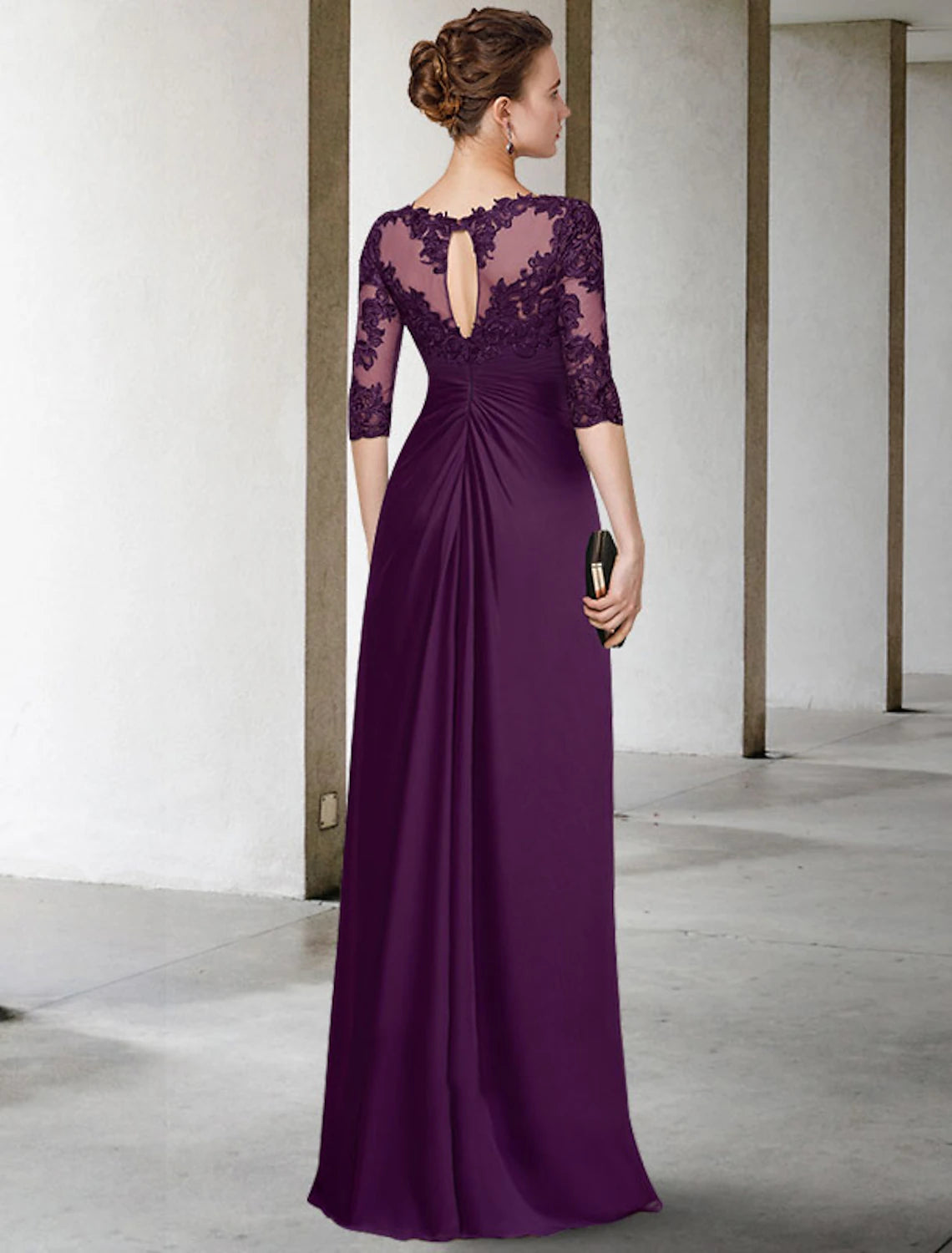 Abito da madre della sposa a tubino/colonna, elegante, taglie forti, con scollo a V, lunghezza al pavimento, in chiffon, pizzo, mezza manica con applicazioni arricciate