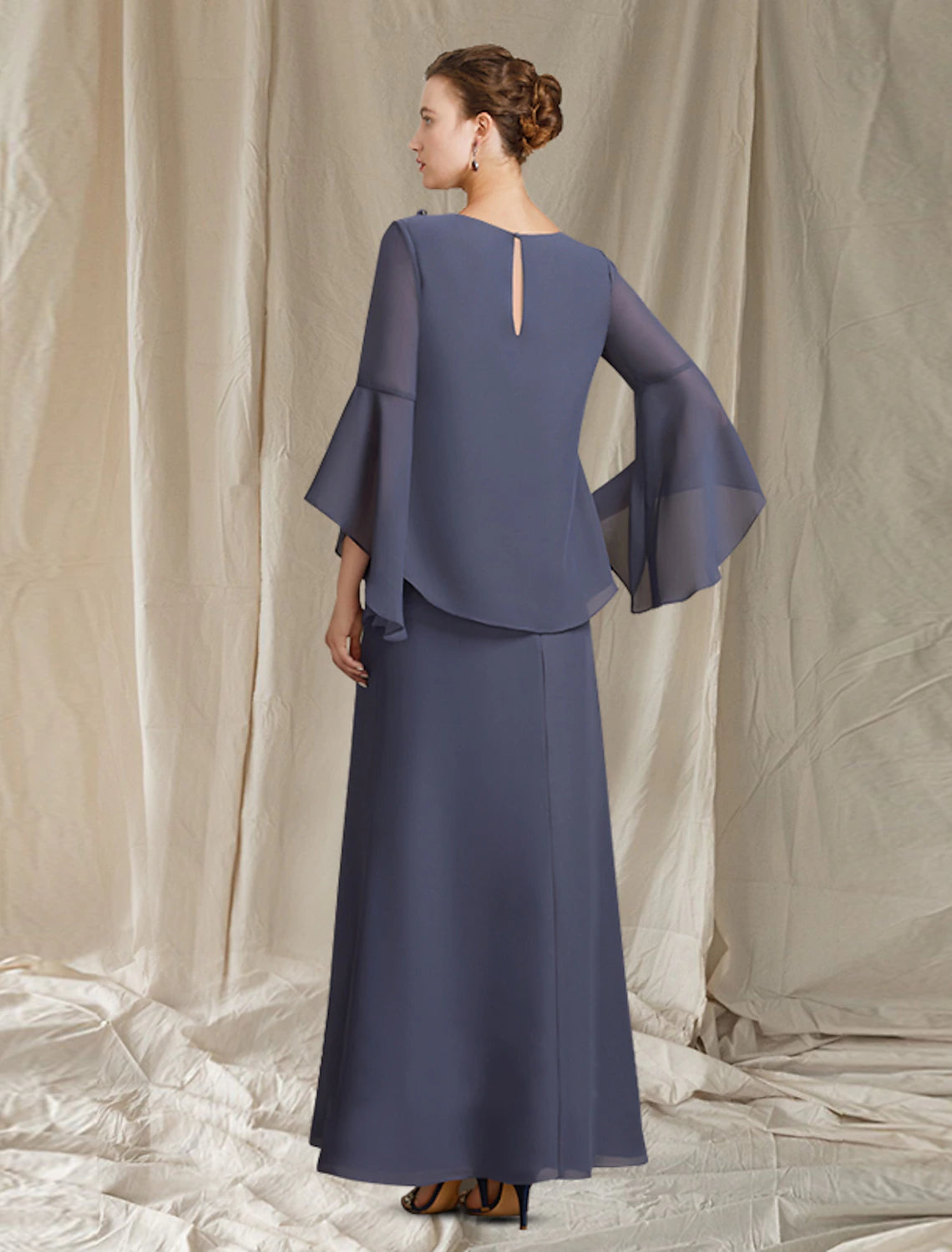 Abito da sposa a trapezio, elegante, in chiffon, con scollo gioiello, lunghezza alla caviglia, manica lunga e fiori, taglie forti