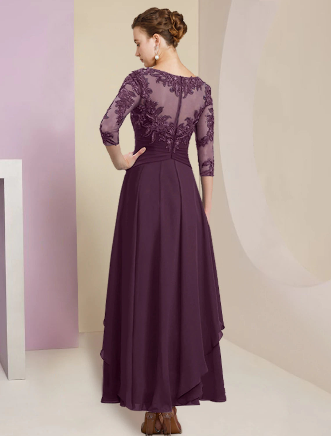 Abito da cerimonia per la madre della sposa, a tubino, semplice ed elegante, con scollo a gioiello, lunghezza alla caviglia, in chiffon, pizzo, manica a 3/4 con pieghe e paillettes