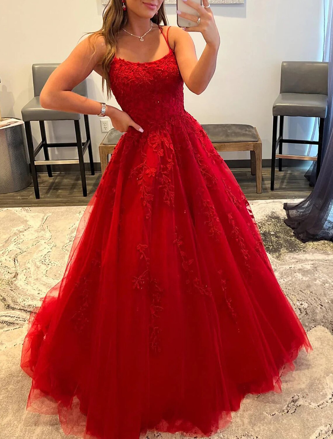 Red Tulle A-Line Sweetheart Floor-Length Evening Gown with Lace Appliques