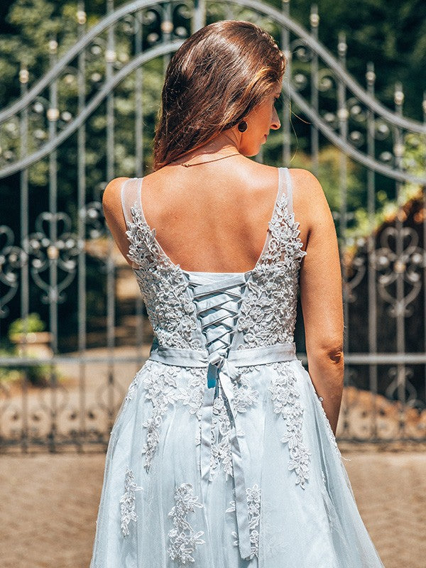 Vestidos de fiesta cortos/mini de corte A/princesa, sin mangas, con tirantes y apliques de tul