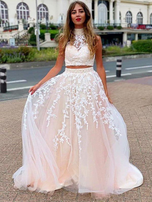 Vestido de dos piezas de corte A/princesa, sin mangas, cuello alto, apliques de tul y cola larga