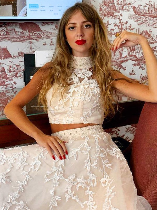 Vestido de dos piezas de corte A/princesa, sin mangas, cuello alto, apliques de tul y cola larga