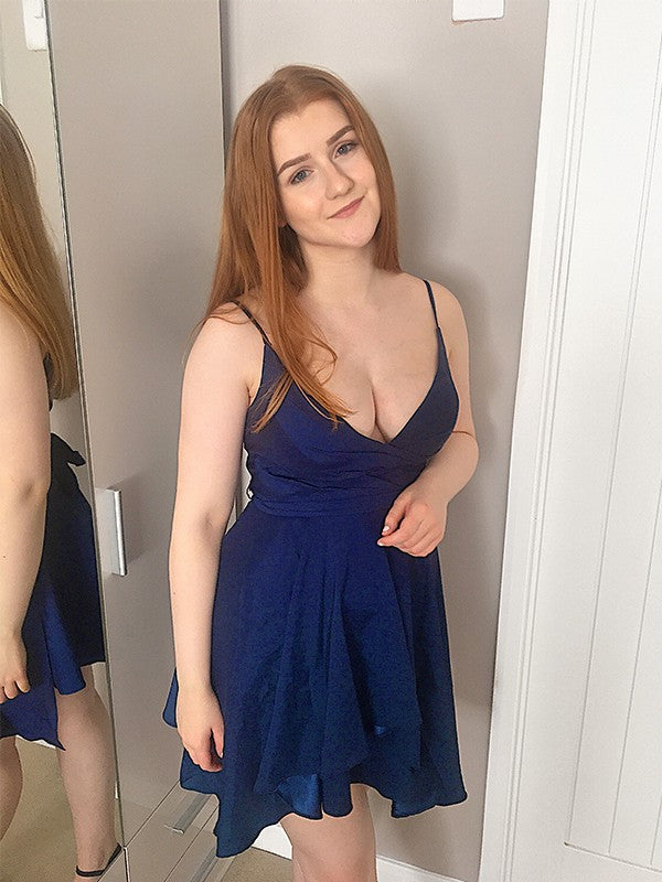 Vestidos de fiesta cortos/mini de gasa con escote en V, sin mangas y plisados, corte A/princesa